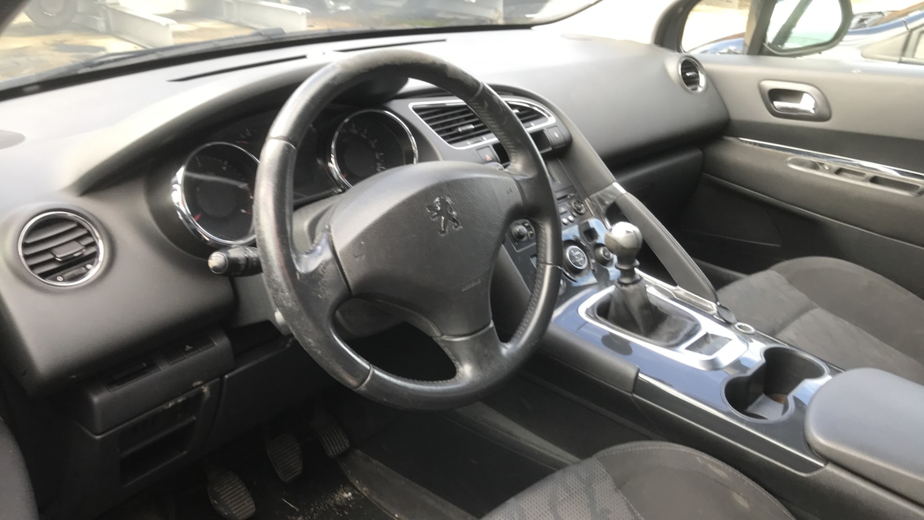 Image PEUGEOT 3008 1