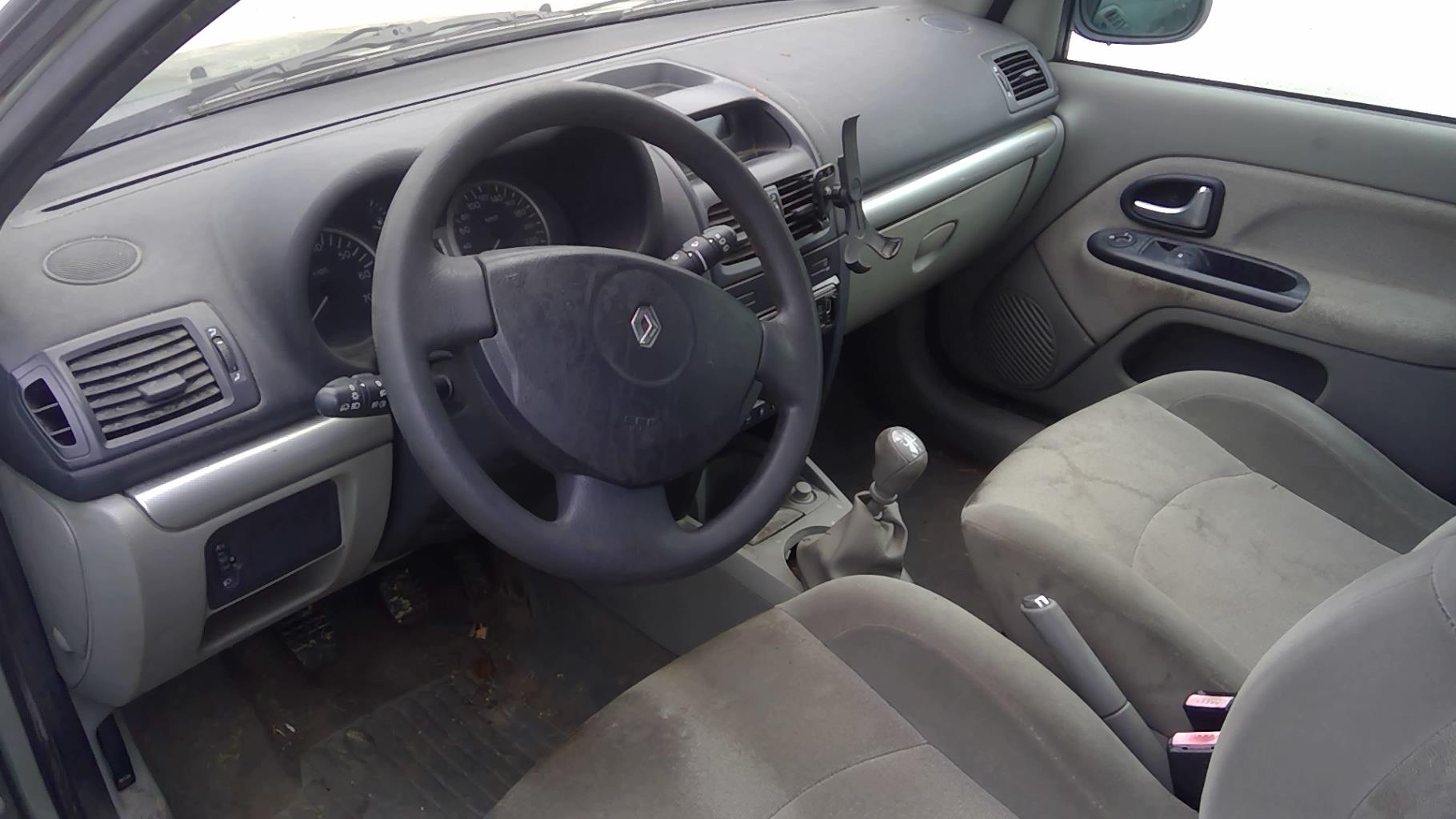 Image RENAULT CLIO 2