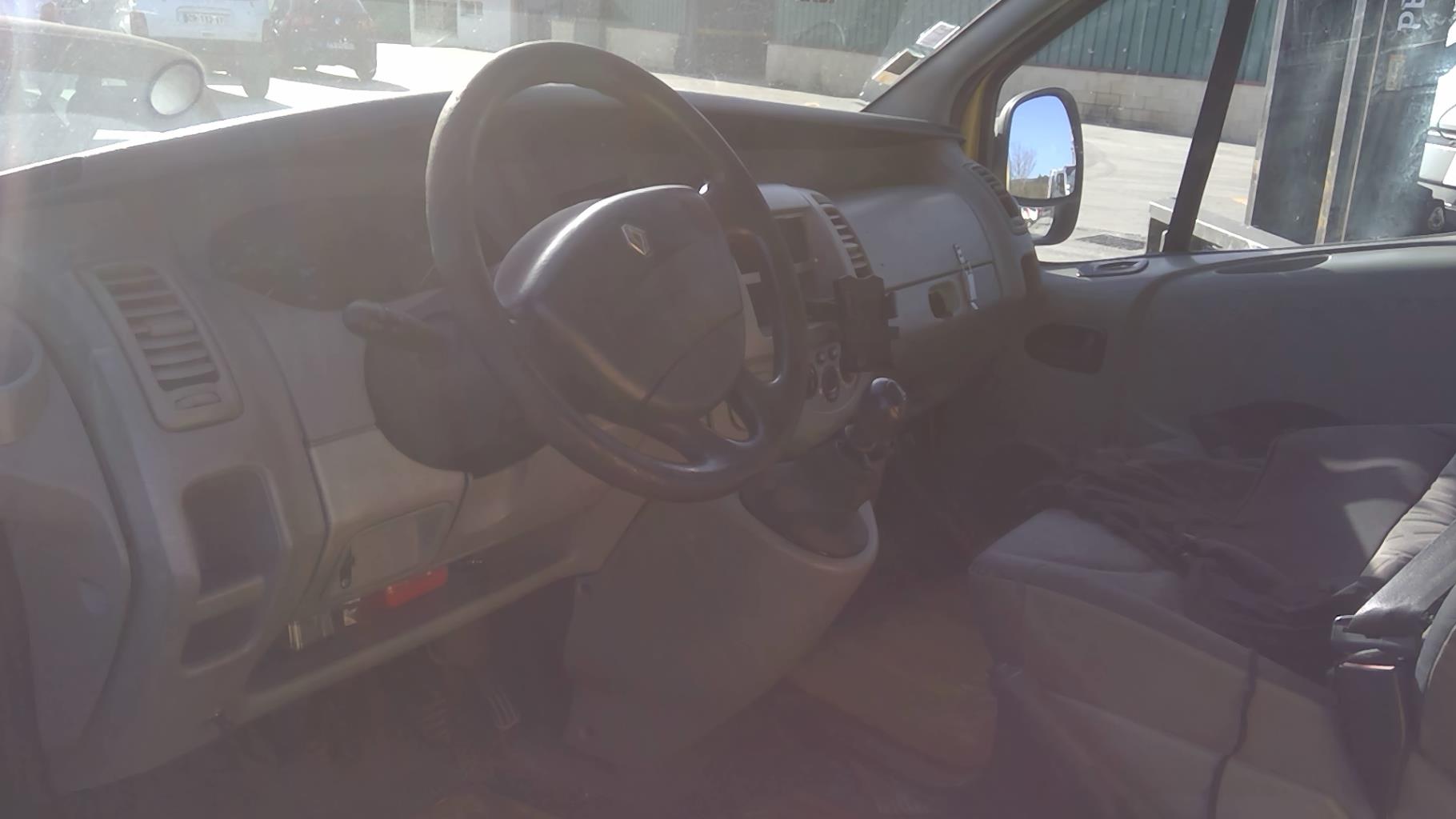 Image RENAULT TRAFIC 2