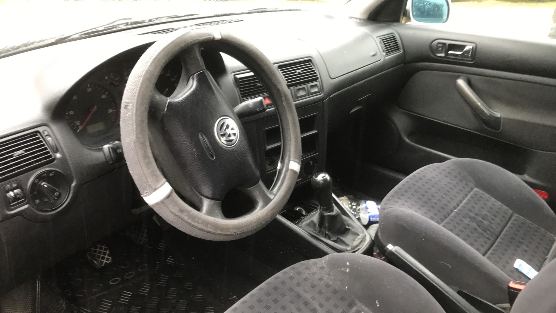 Image VOLKSWAGEN GOLF 4