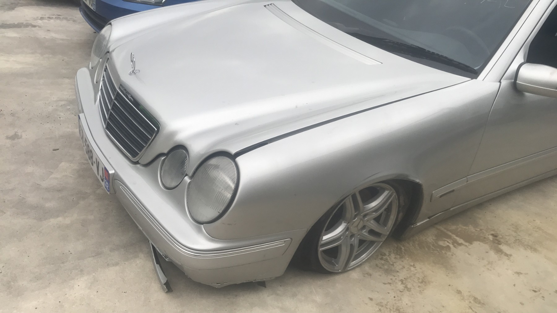 Image MERCEDES CLASSE E 210