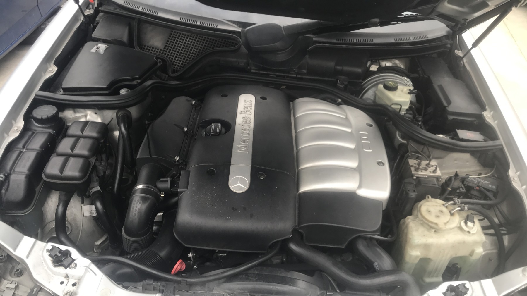 Image MERCEDES CLASSE E 210