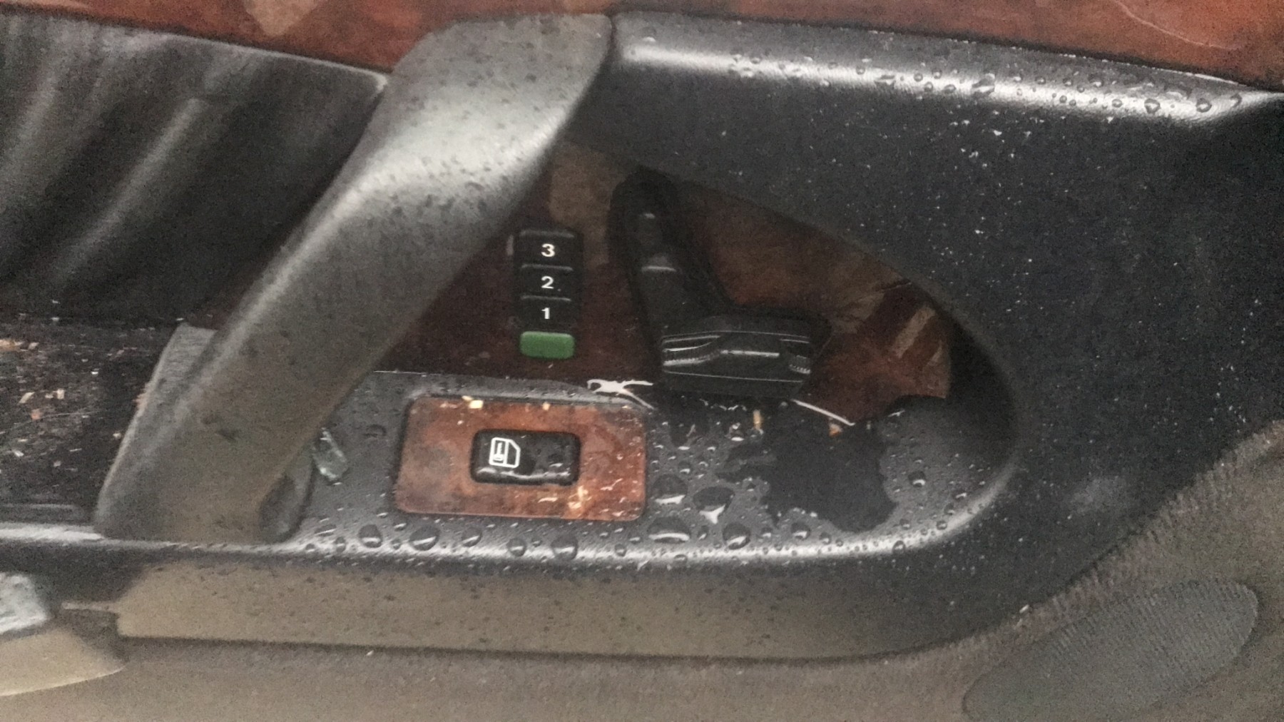 Image MERCEDES CLASSE S 140