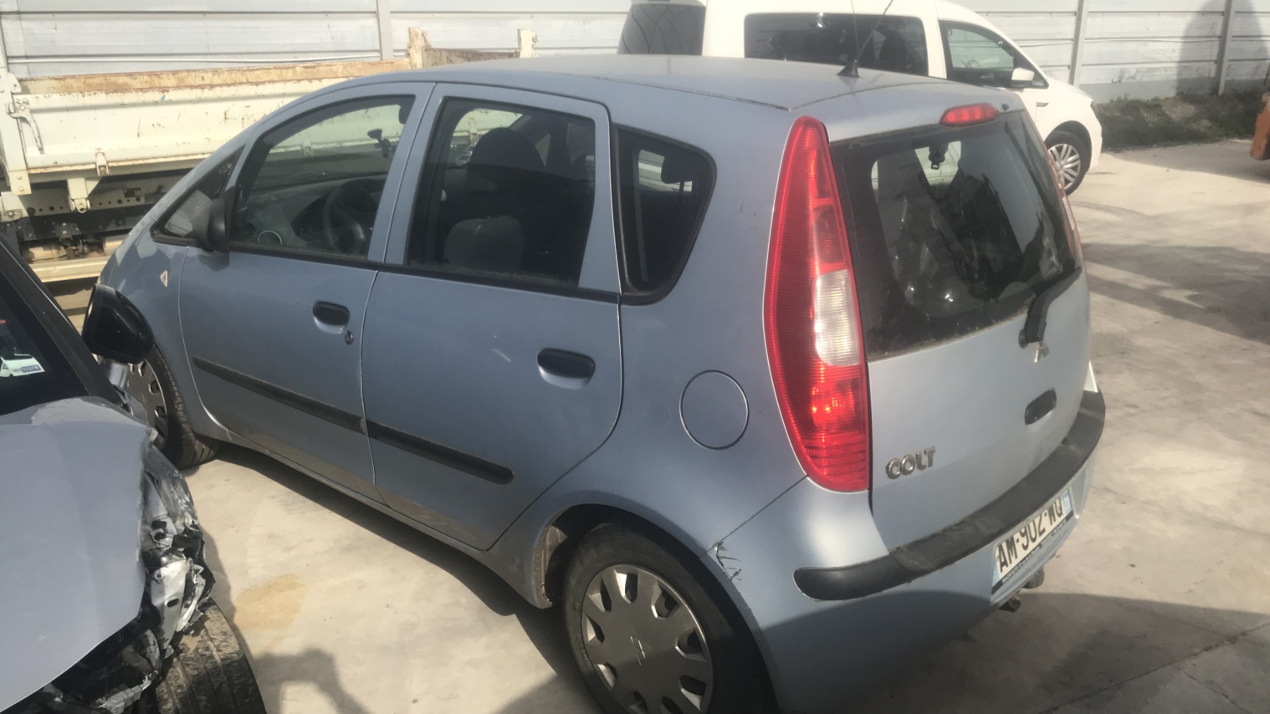 Image MITSUBISHI COLT 6