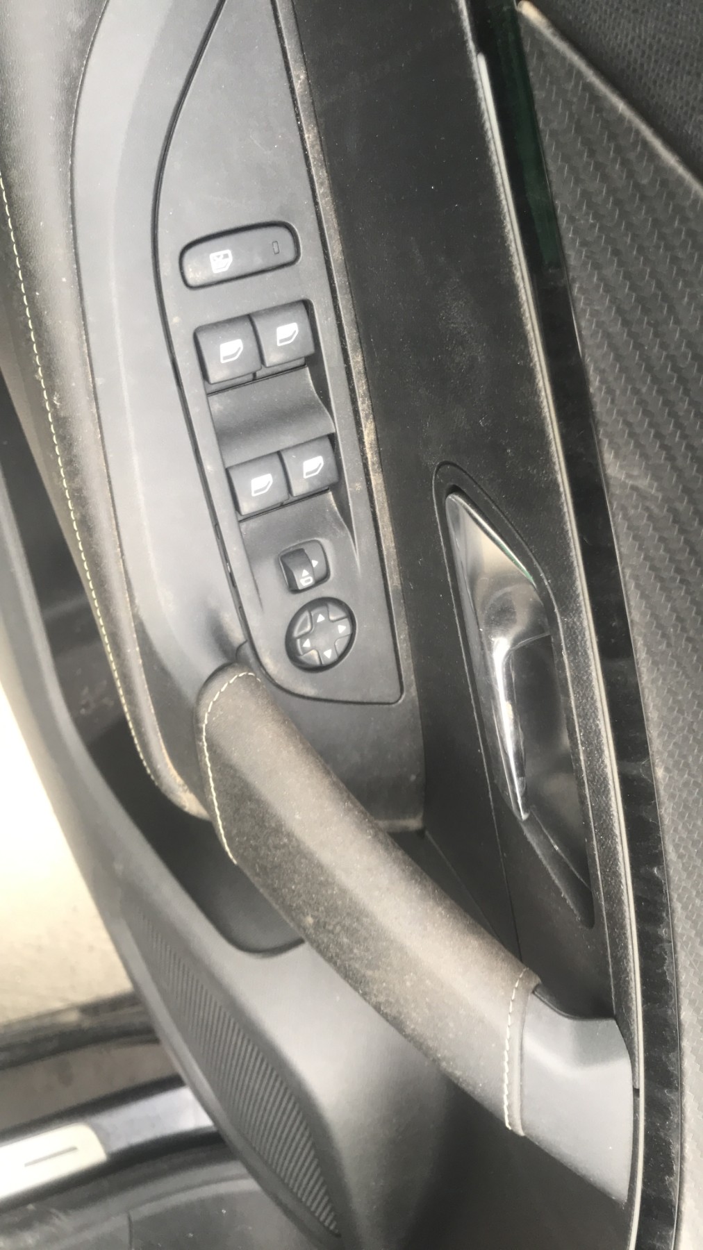 Image PEUGEOT 2008 2