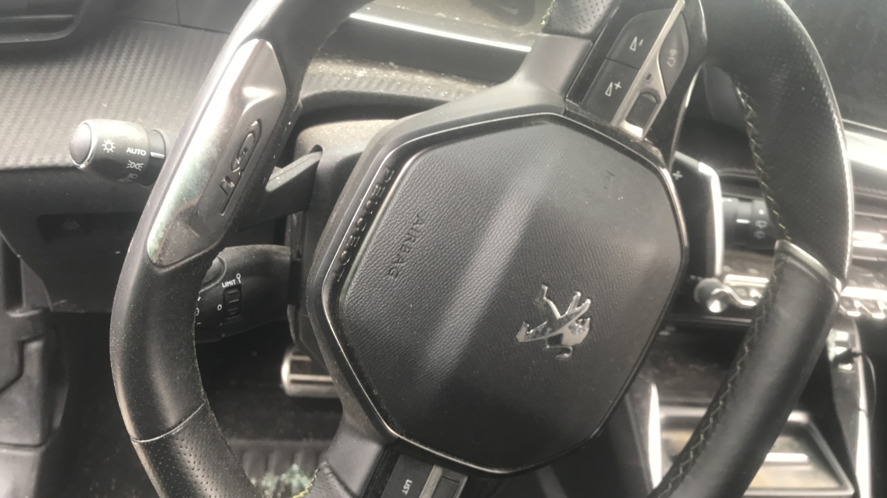 Image PEUGEOT 2008 2