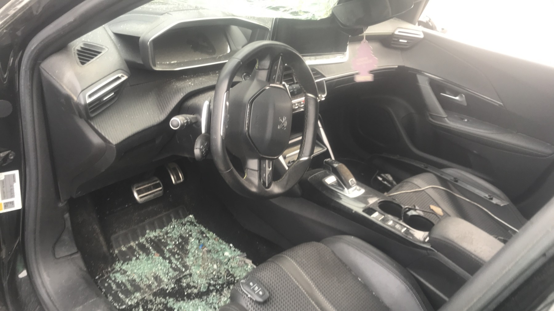 Image PEUGEOT 2008 2