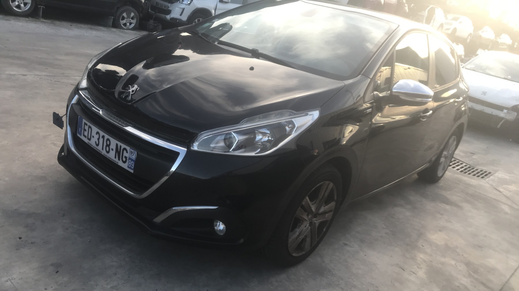 Image PEUGEOT 208 1