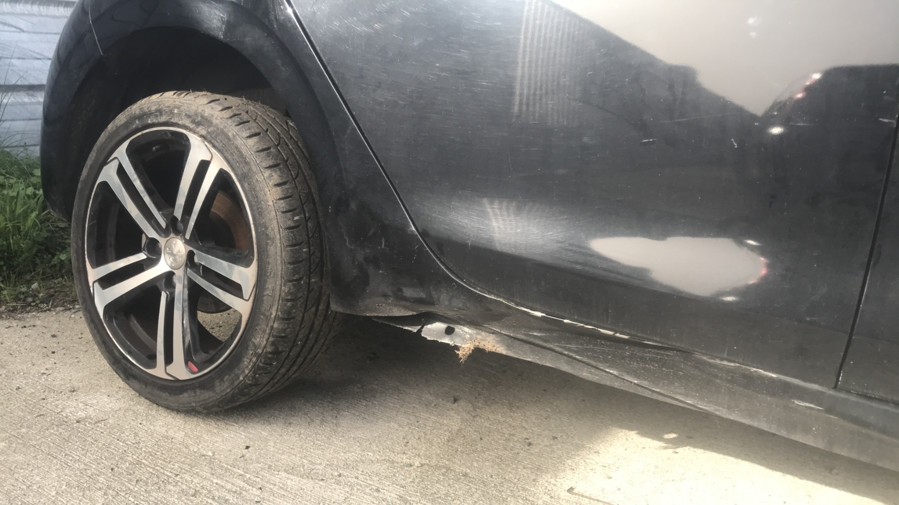 Image PEUGEOT 208 1