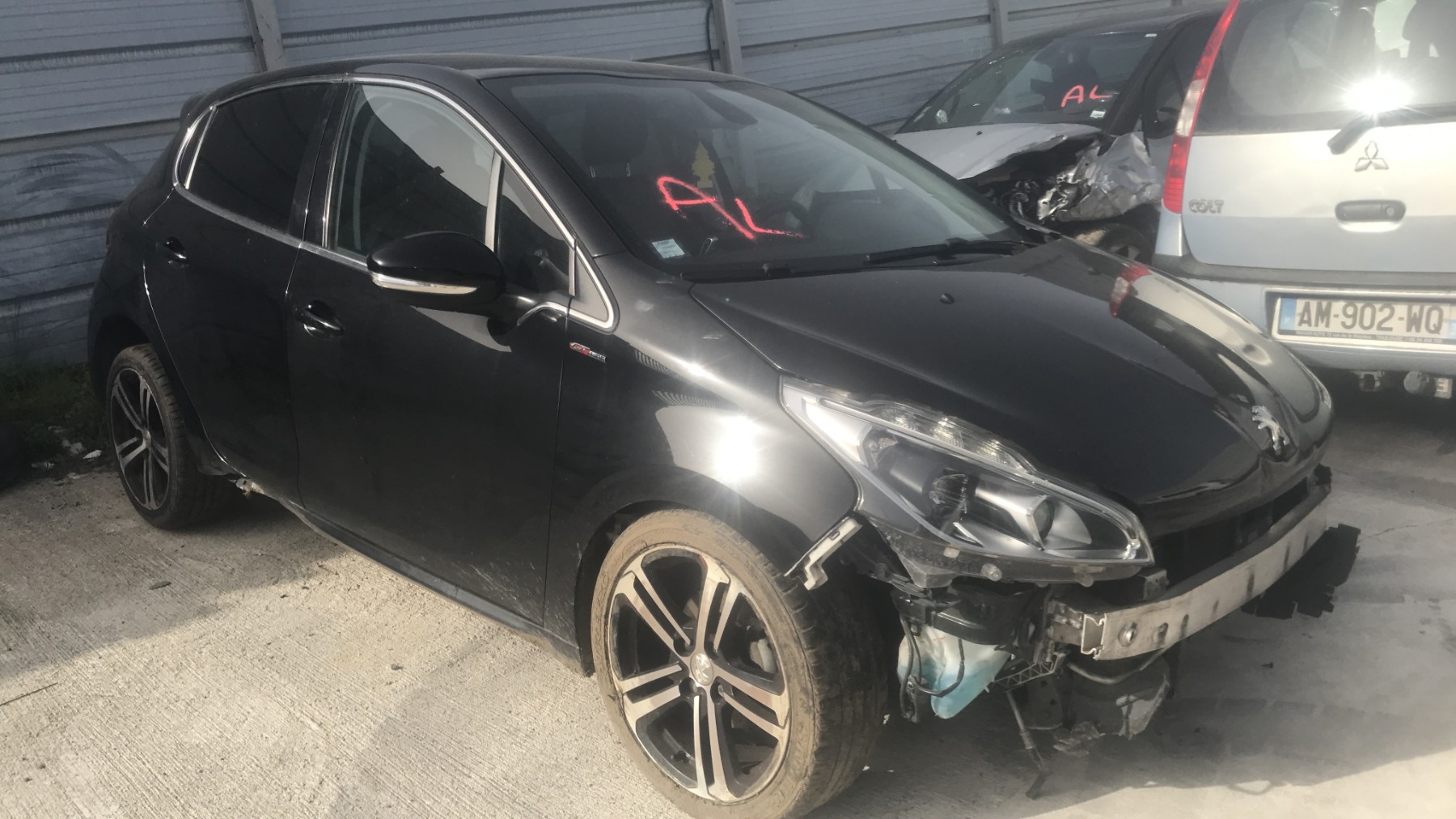 Image PEUGEOT 208 1