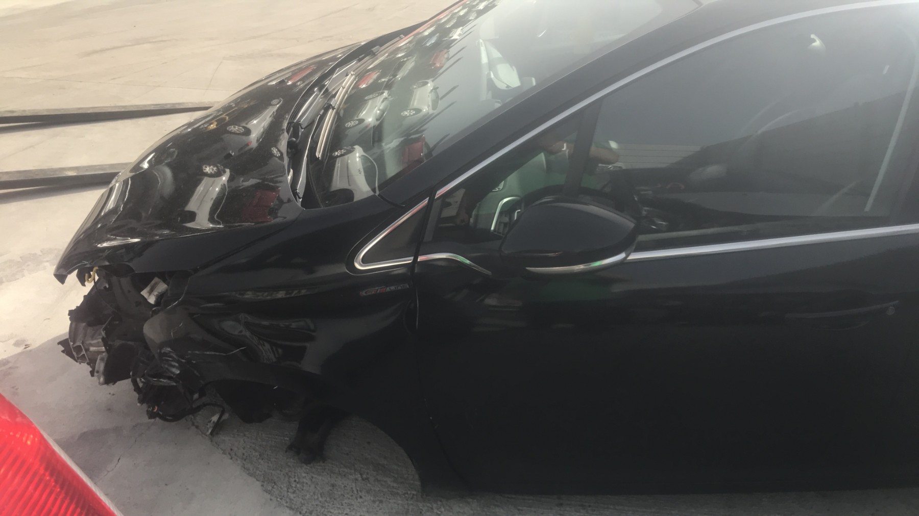 Image PEUGEOT 208 1