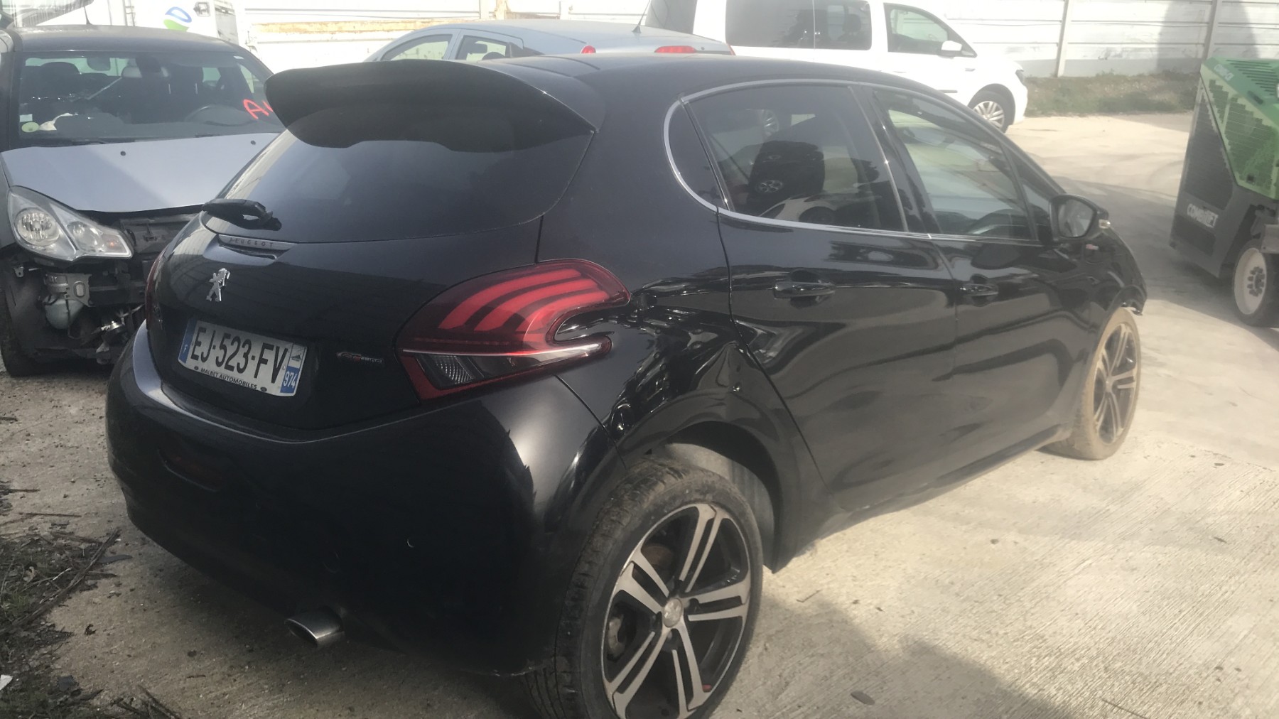 Image PEUGEOT 208 1