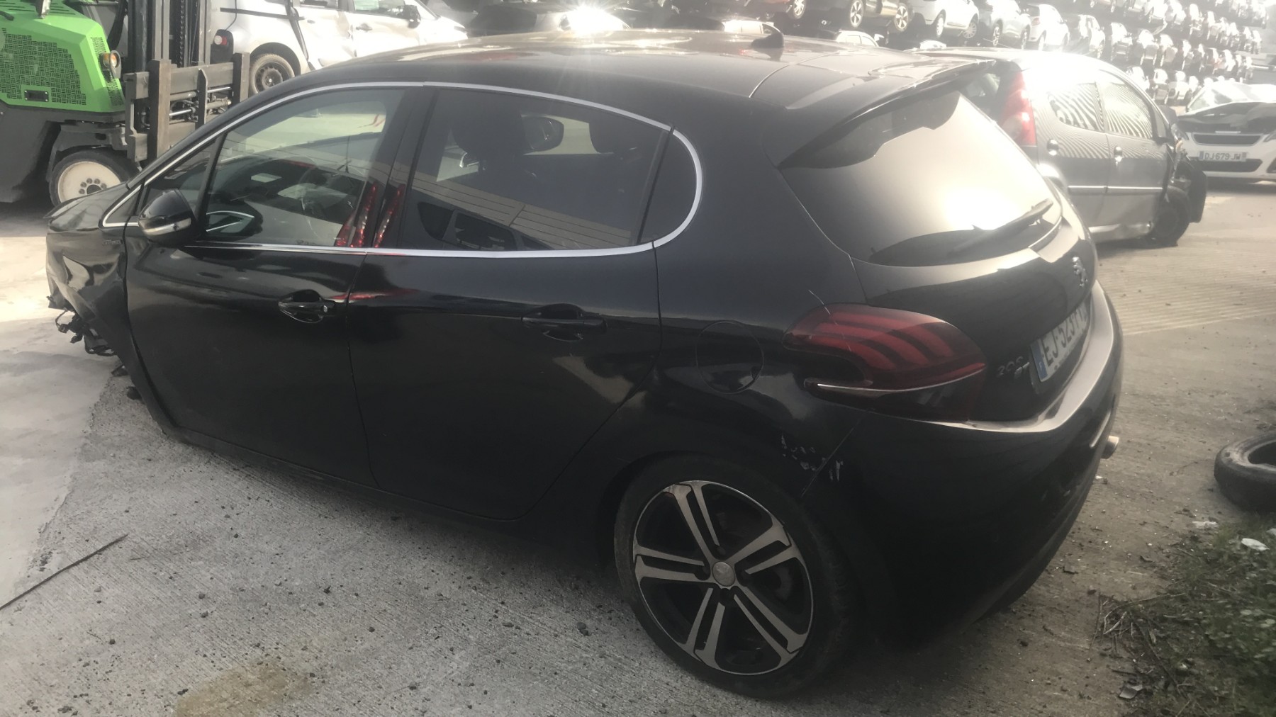 Image PEUGEOT 208 1