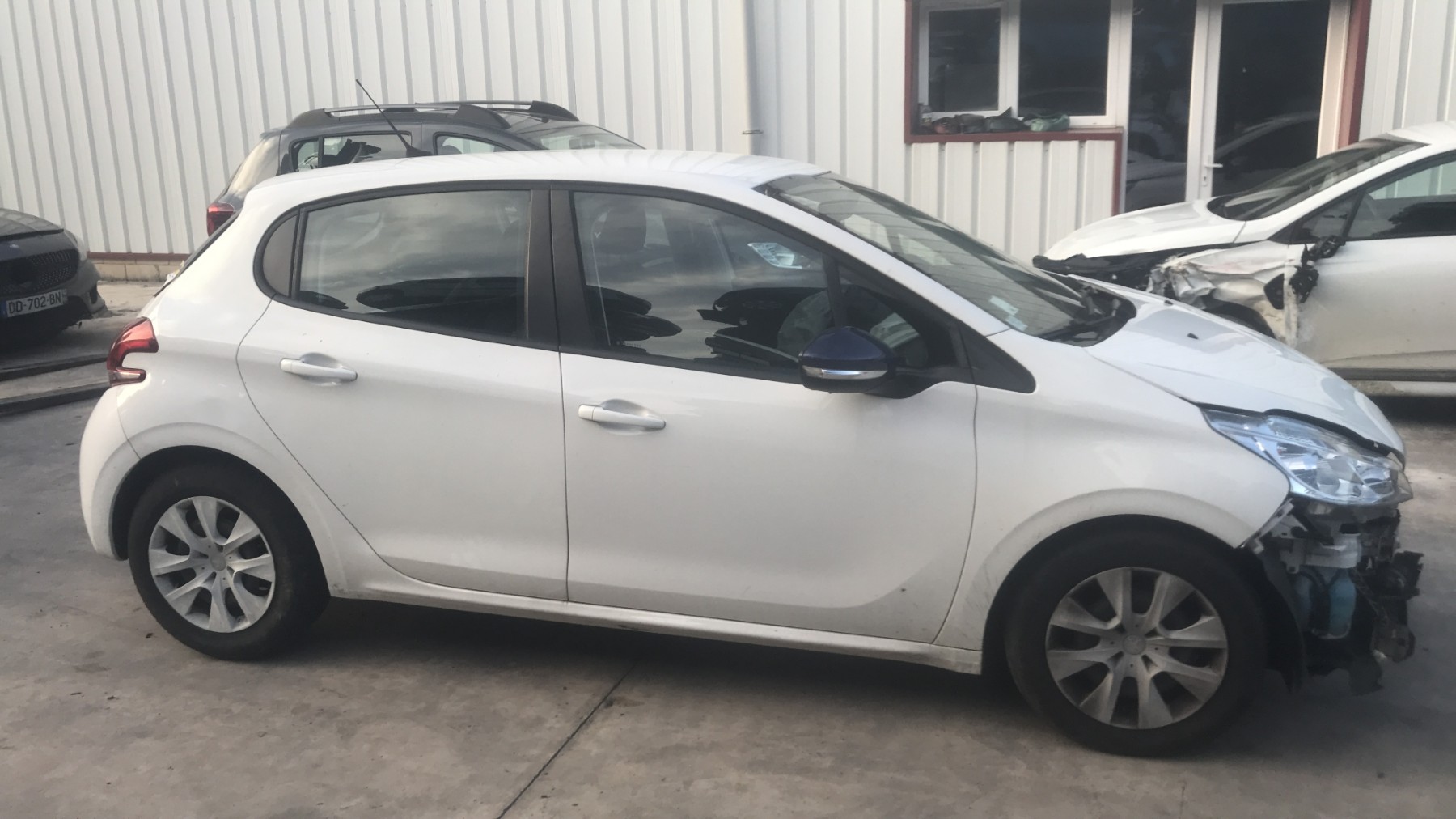 Image PEUGEOT 208 1