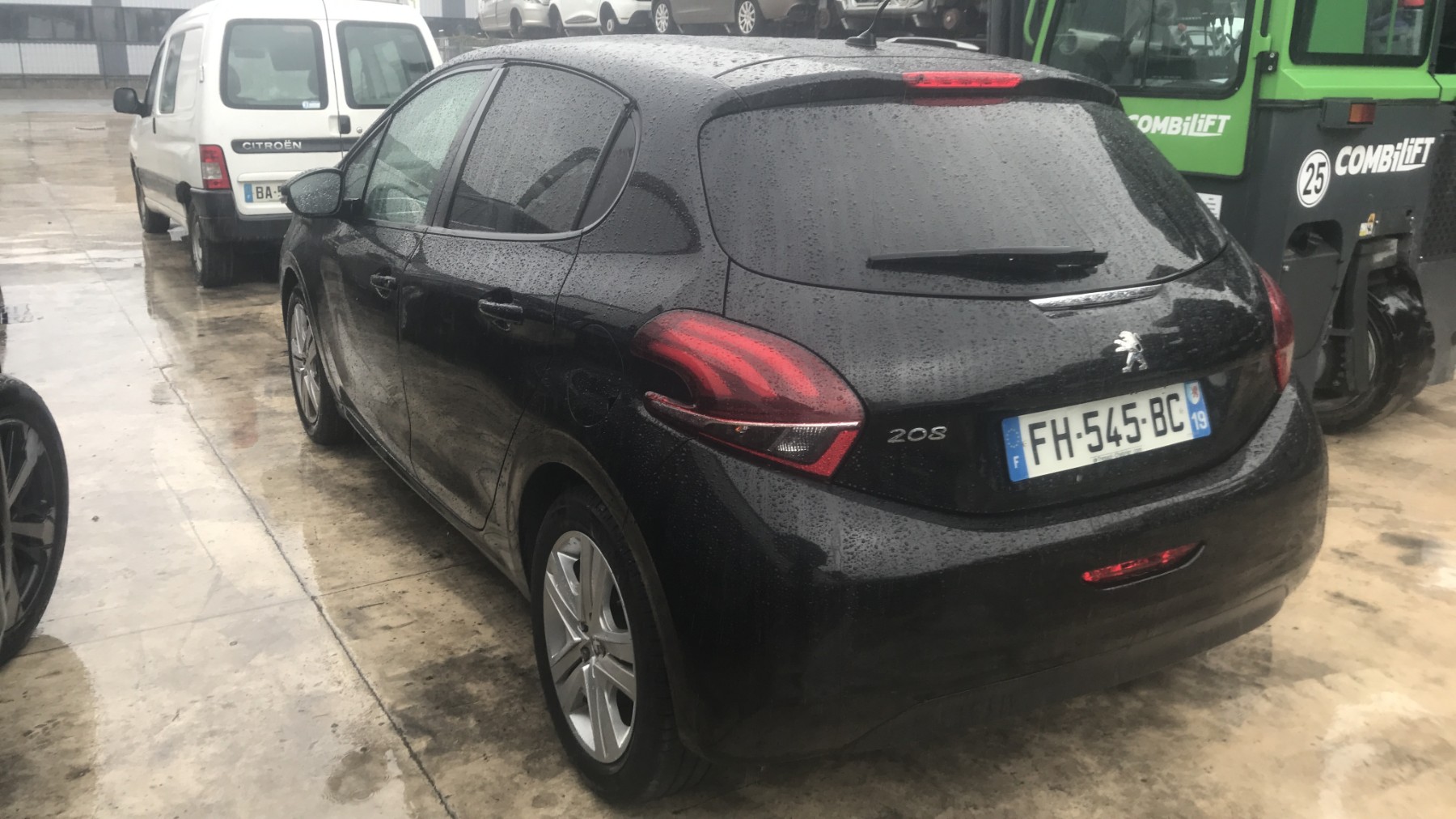 Image PEUGEOT 208 1