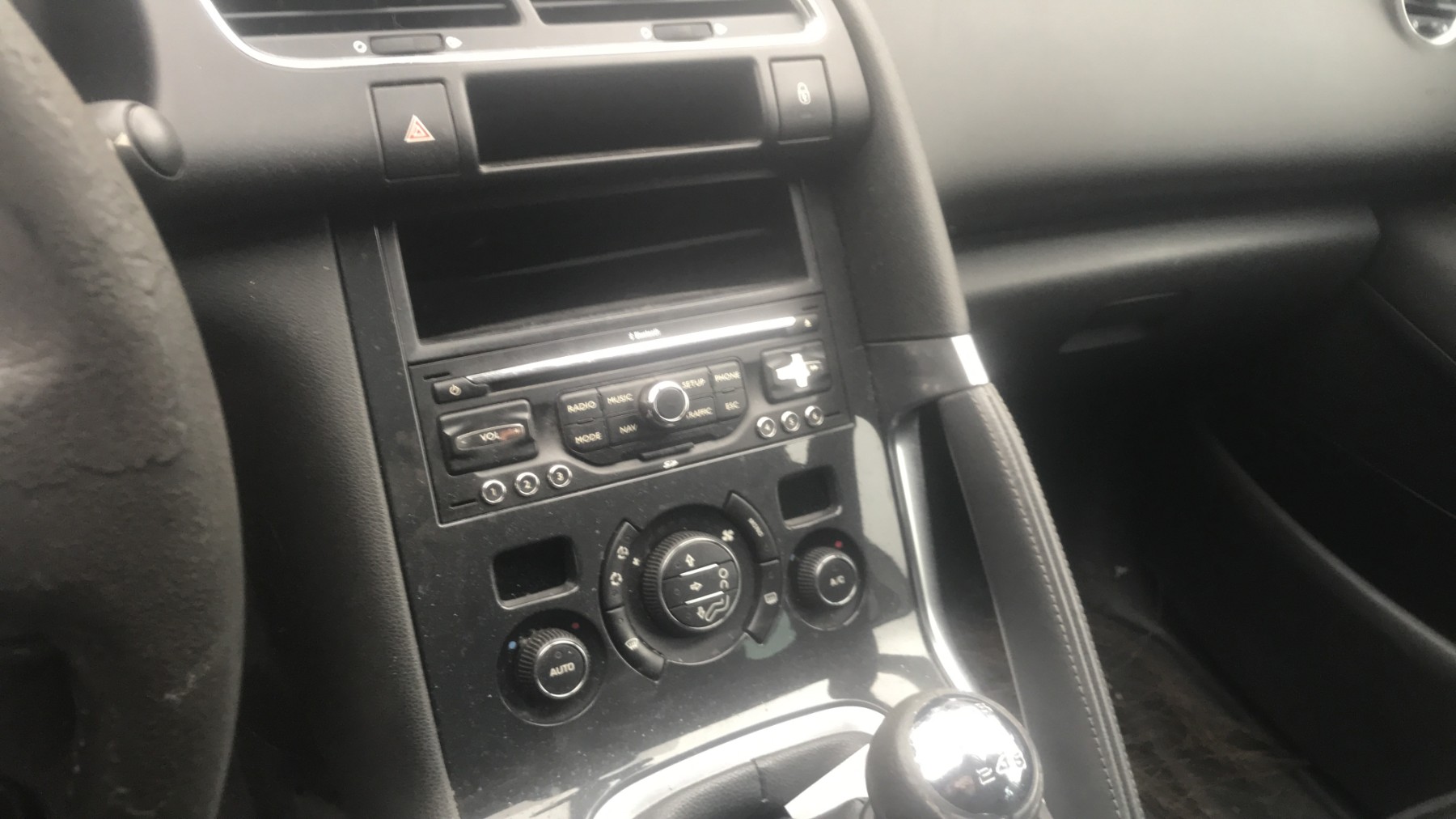 Image PEUGEOT 3008 1