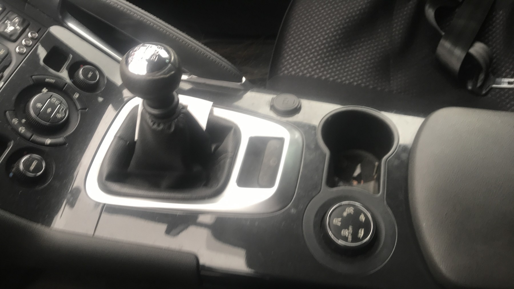 Image PEUGEOT 3008 1