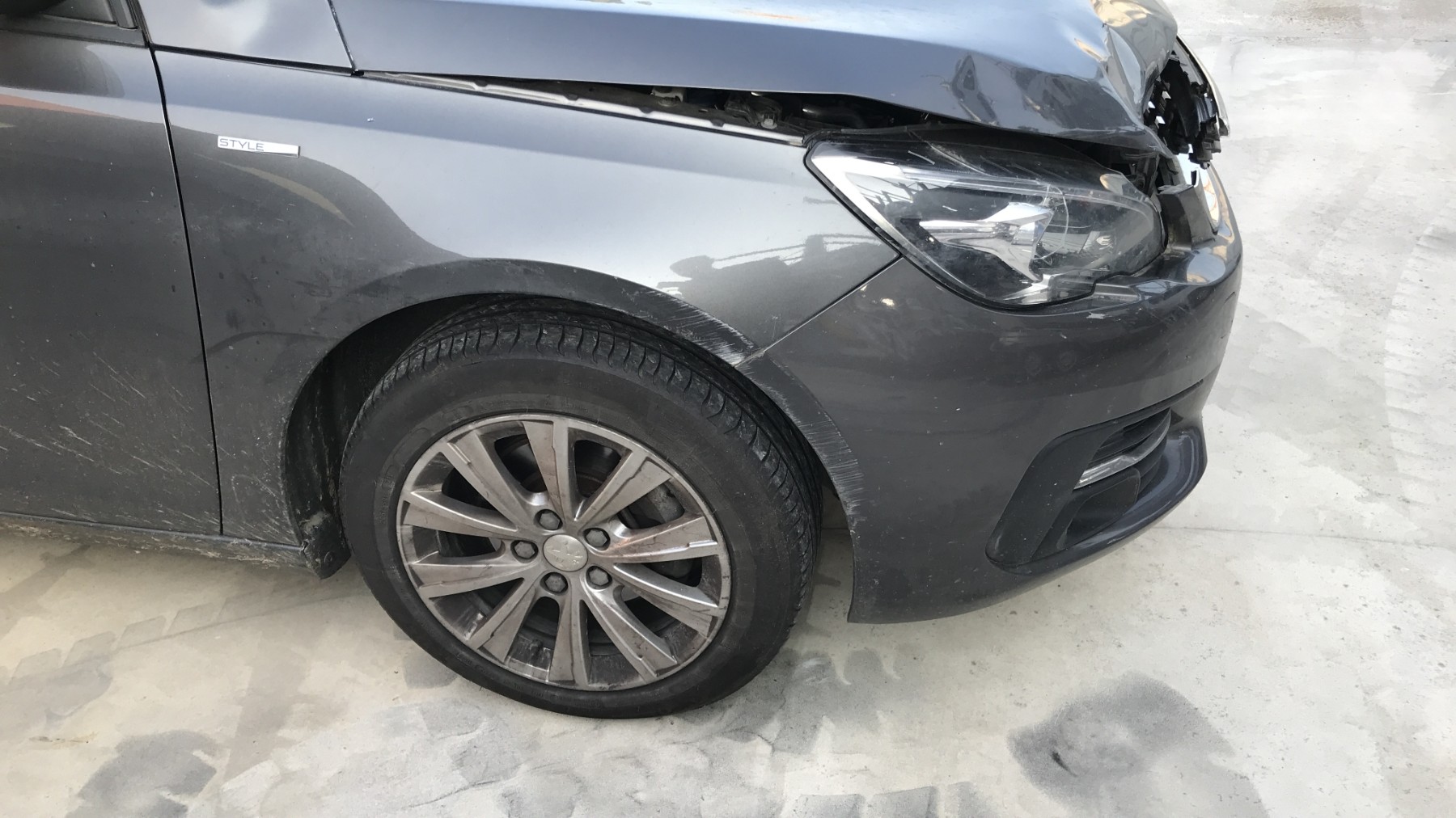Image PEUGEOT 308 2 SW