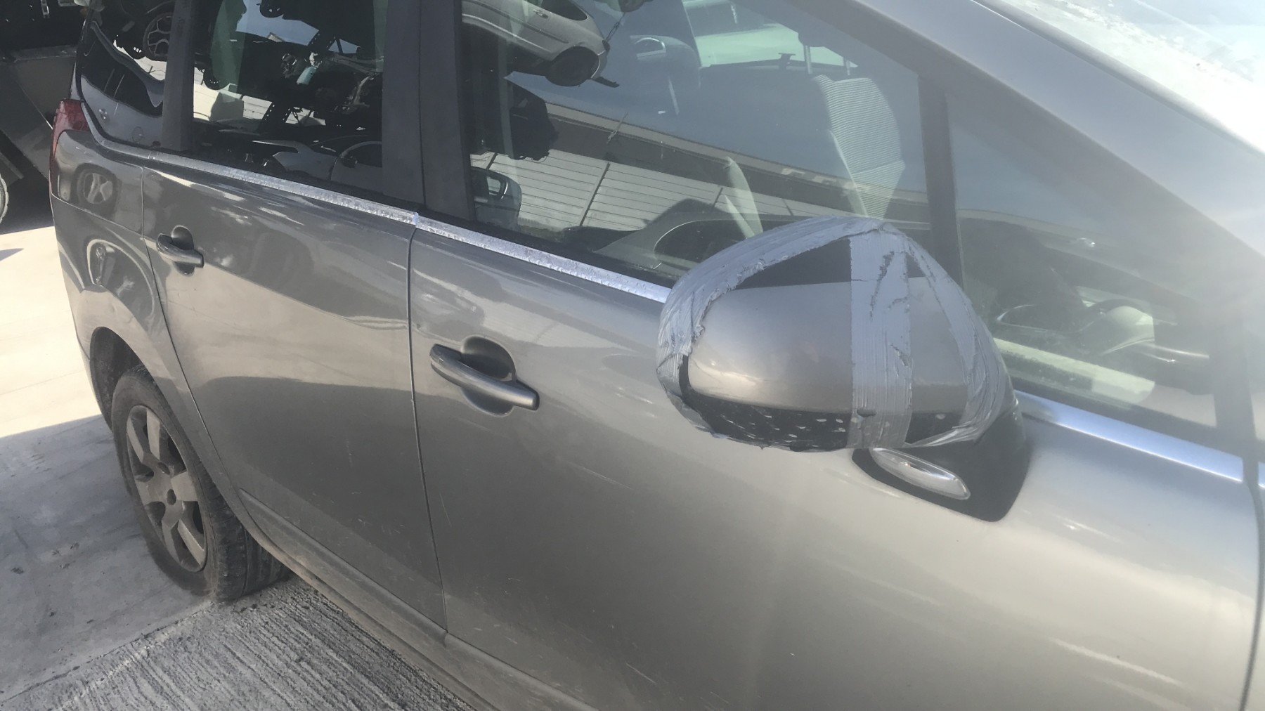 Image PEUGEOT 5008 1