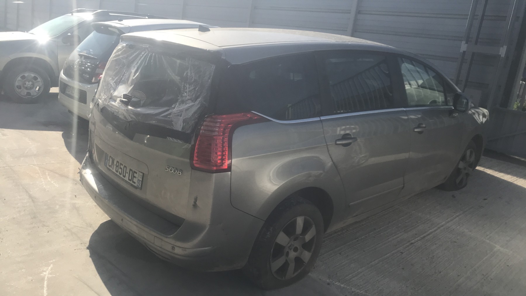 Image PEUGEOT 5008 1
