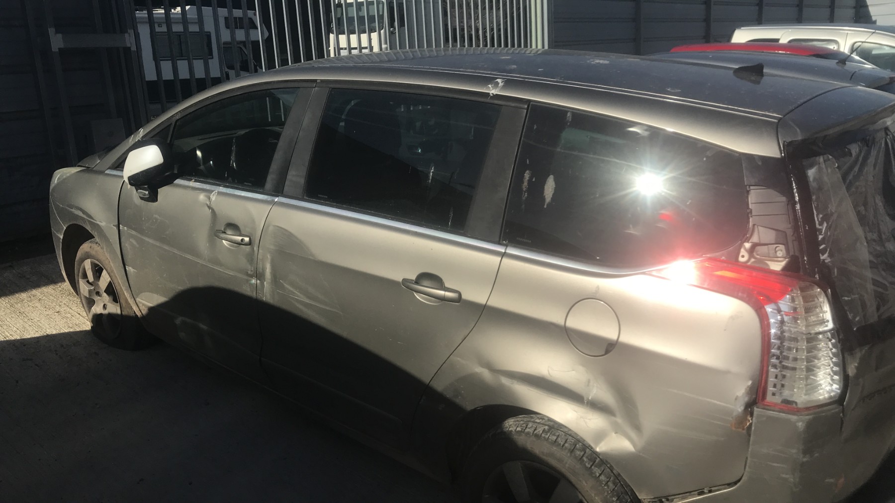 Image PEUGEOT 5008 1