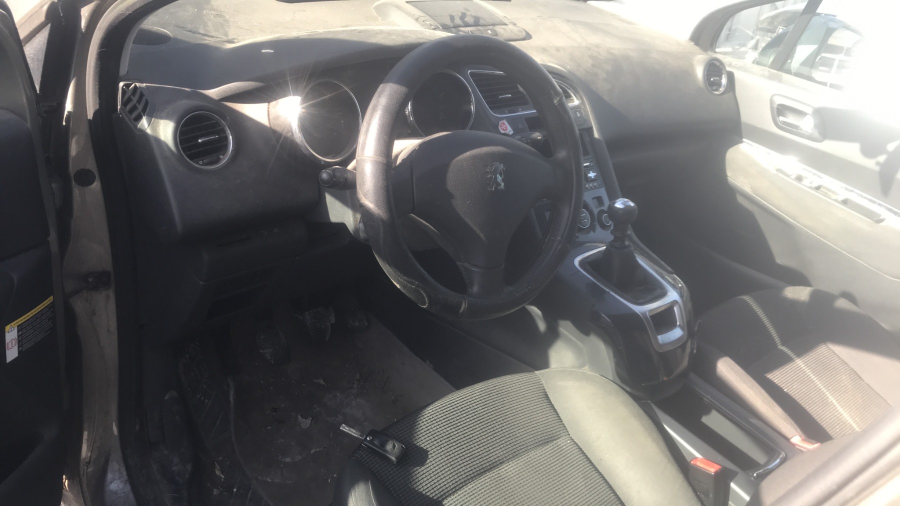 Image PEUGEOT 5008 1