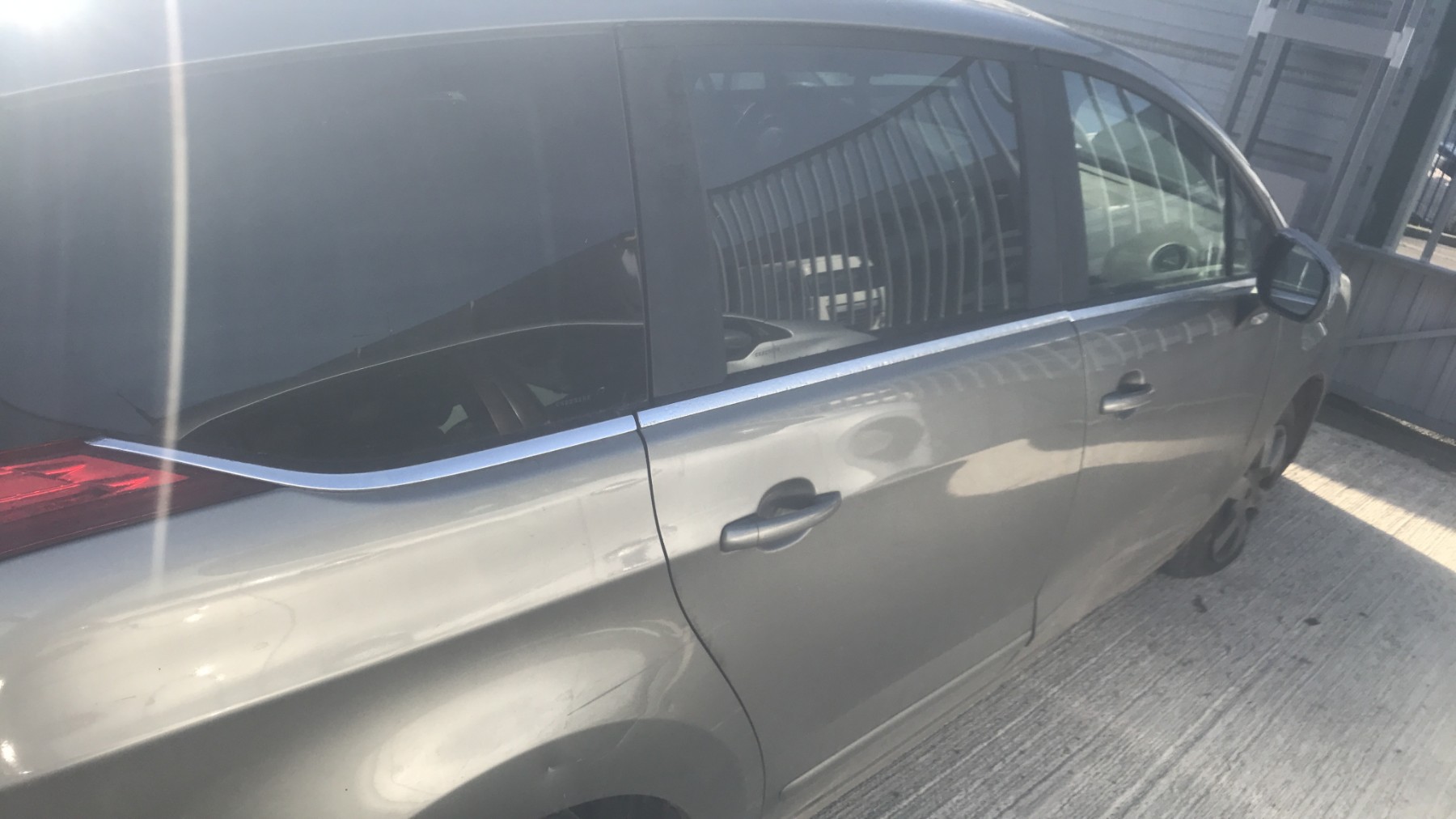 Image PEUGEOT 5008 1