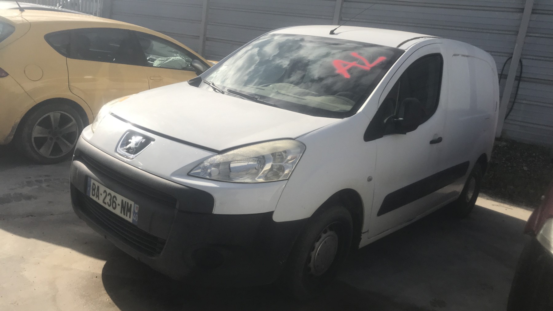 Image PEUGEOT PARTNER 1