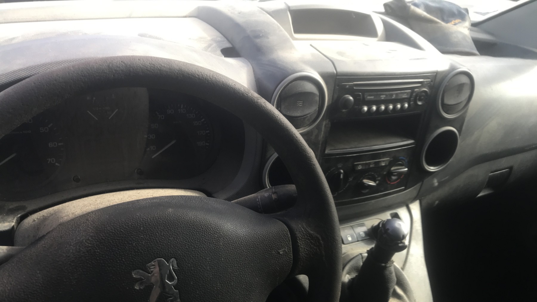 Image PEUGEOT PARTNER 1