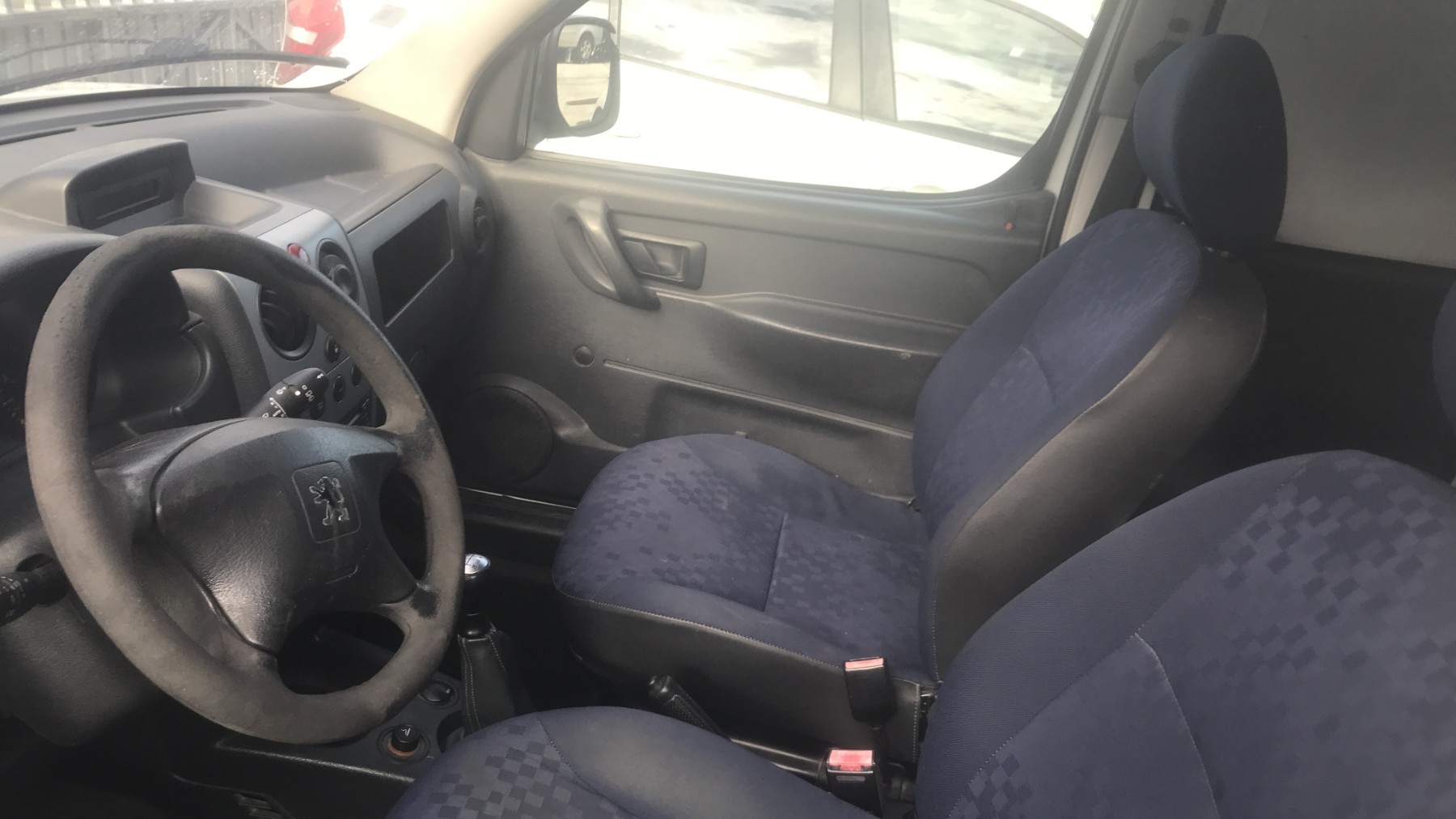 Image PEUGEOT PARTNER 1