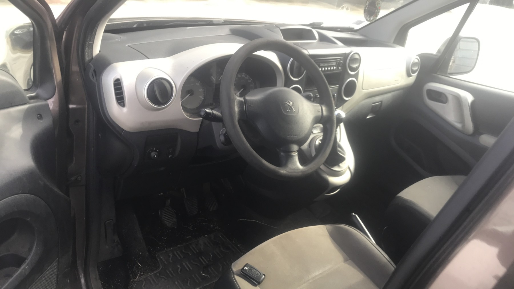 Image PEUGEOT PARTNER 2