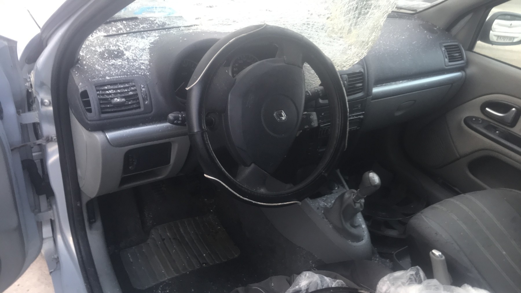 Image RENAULT CLIO 2