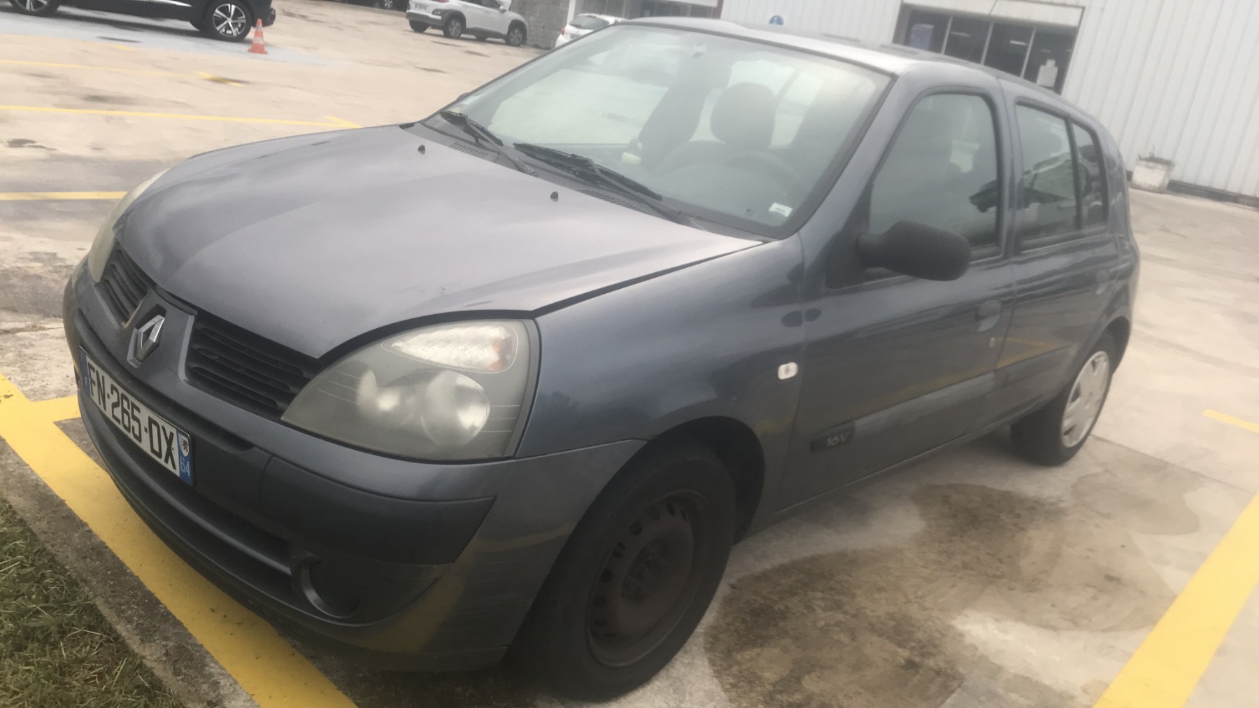 Image RENAULT CLIO 2