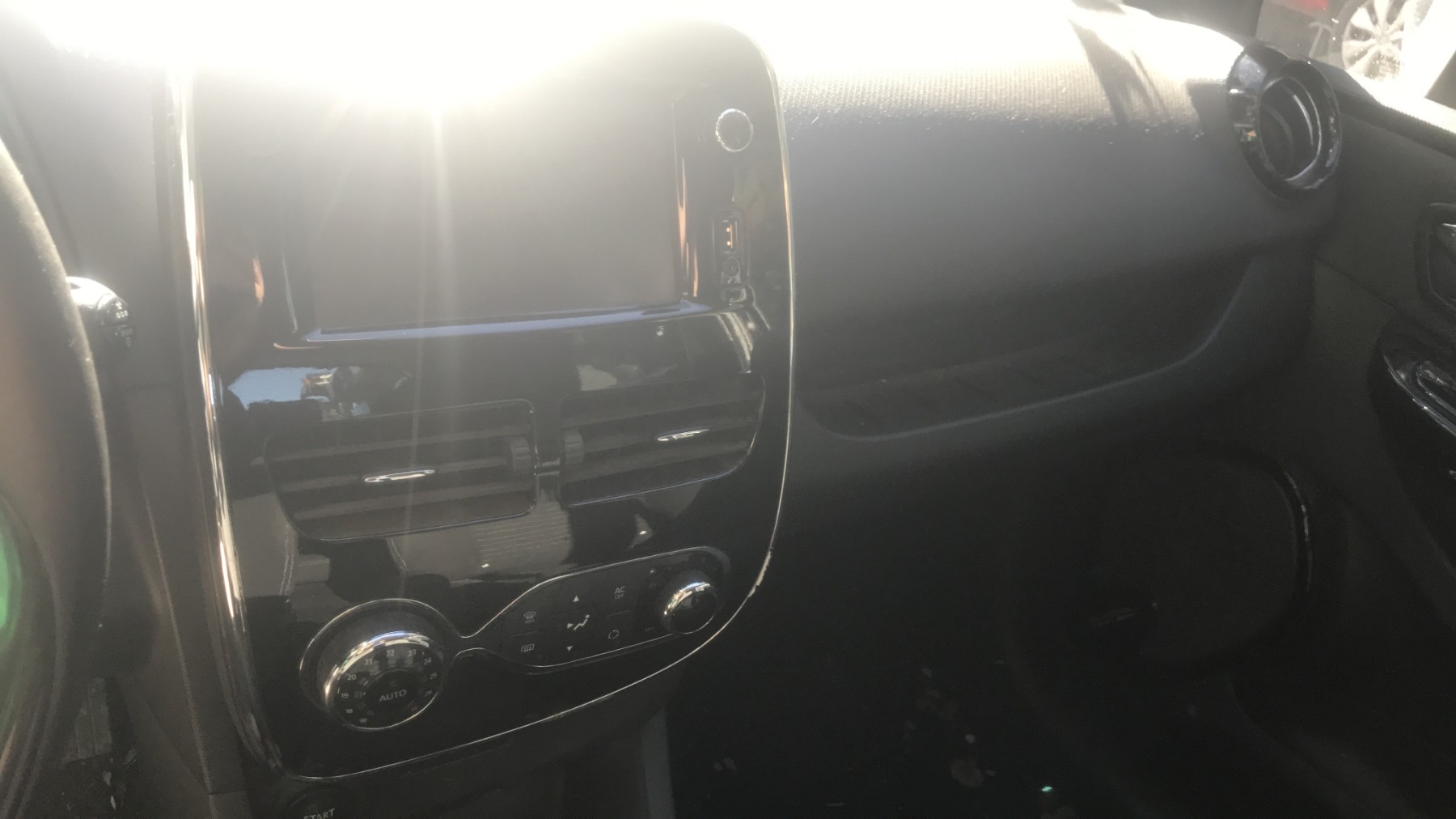 Image RENAULT CLIO 4