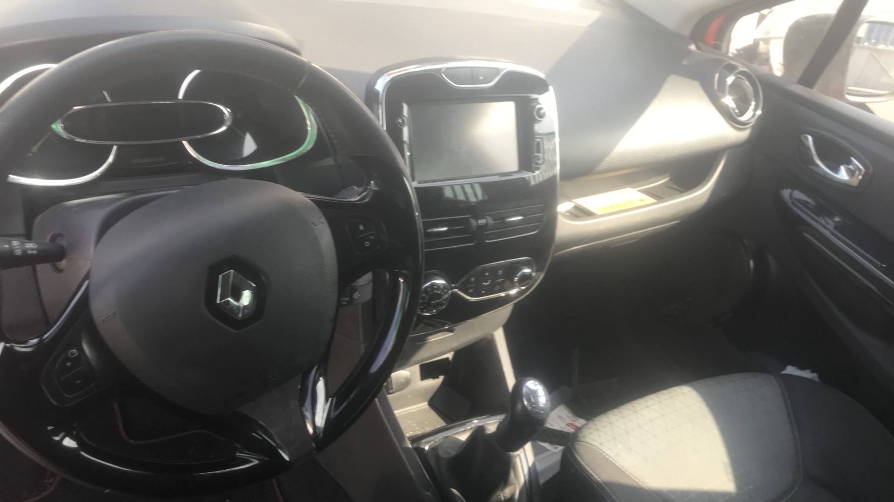 Image RENAULT CLIO 4