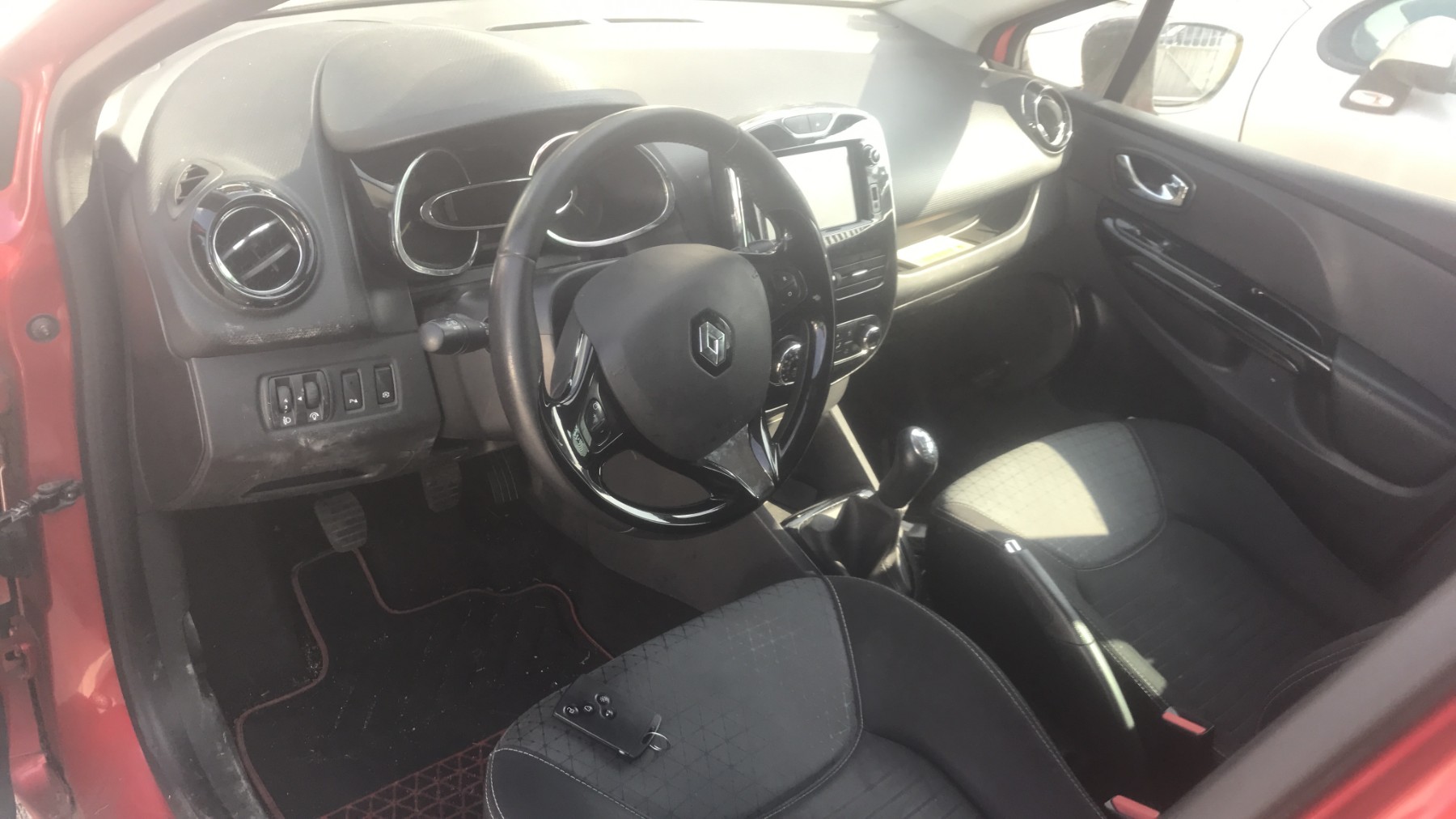 Image RENAULT CLIO 4