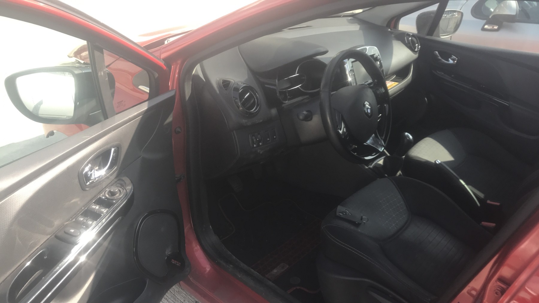 Image RENAULT CLIO 4