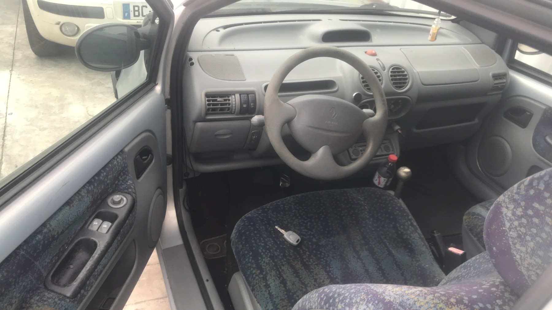 Image RENAULT TWINGO 1