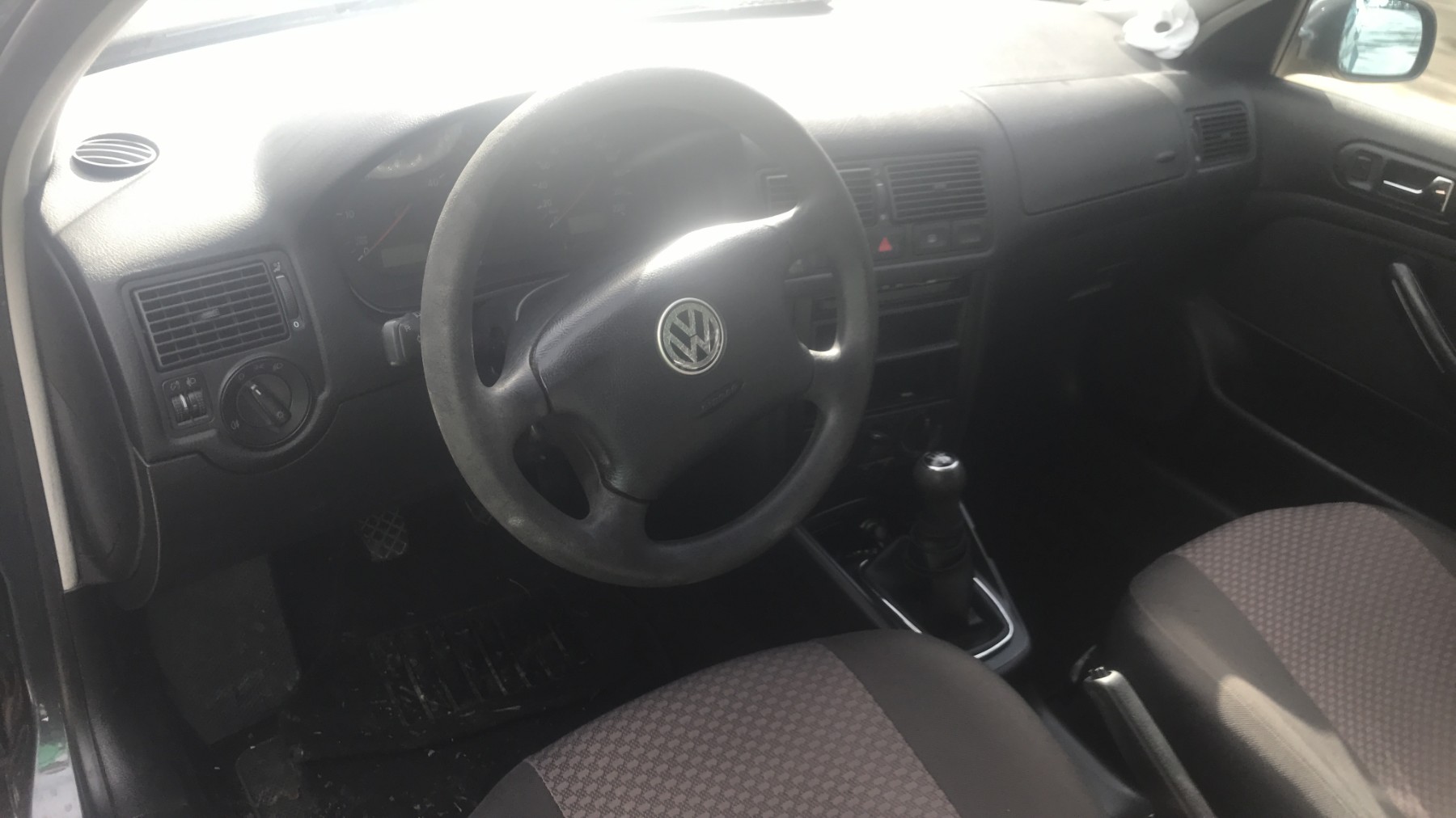 Image VOLKSWAGEN GOLF 4