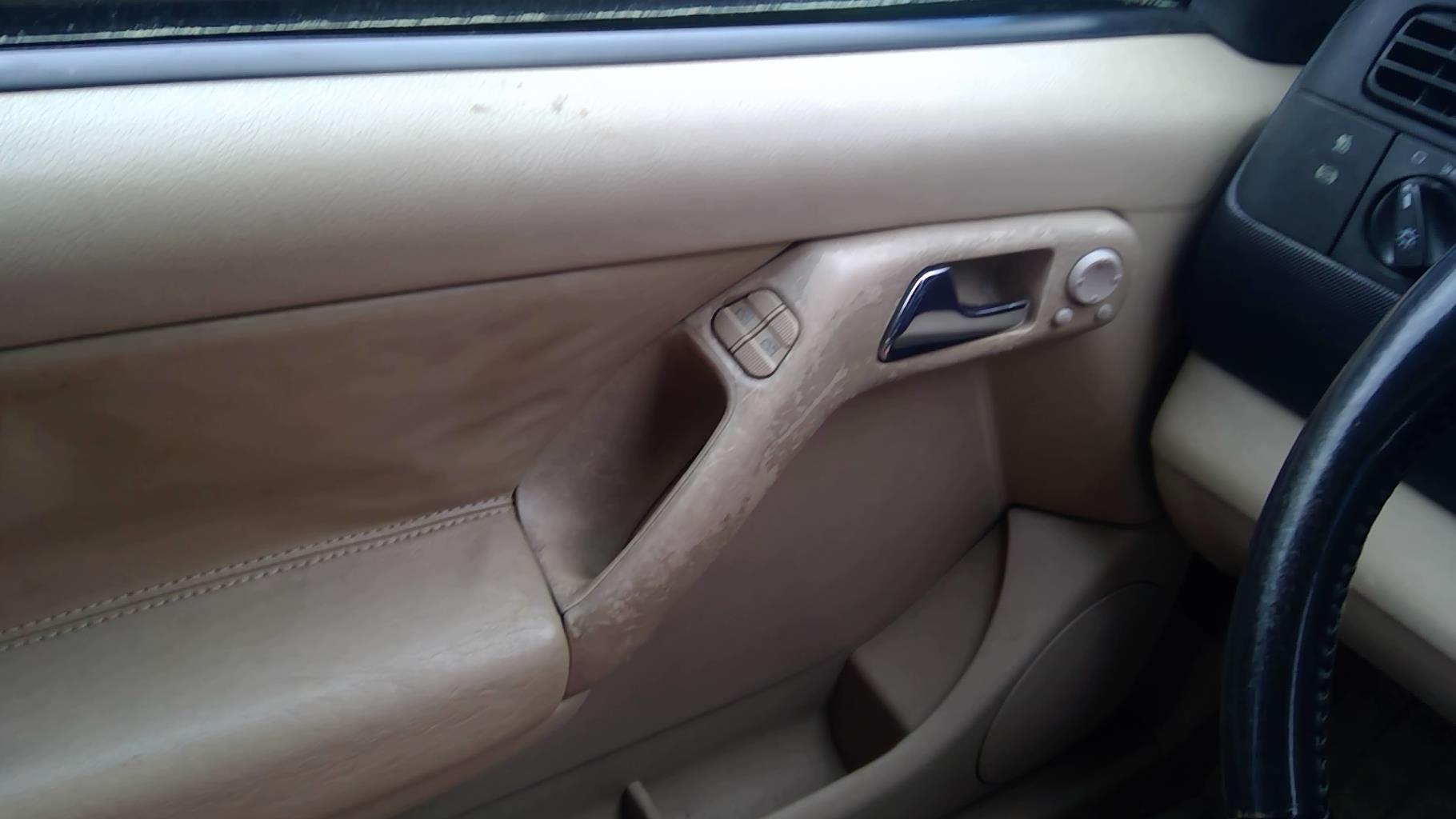 Image VOLKSWAGEN GOLF 4