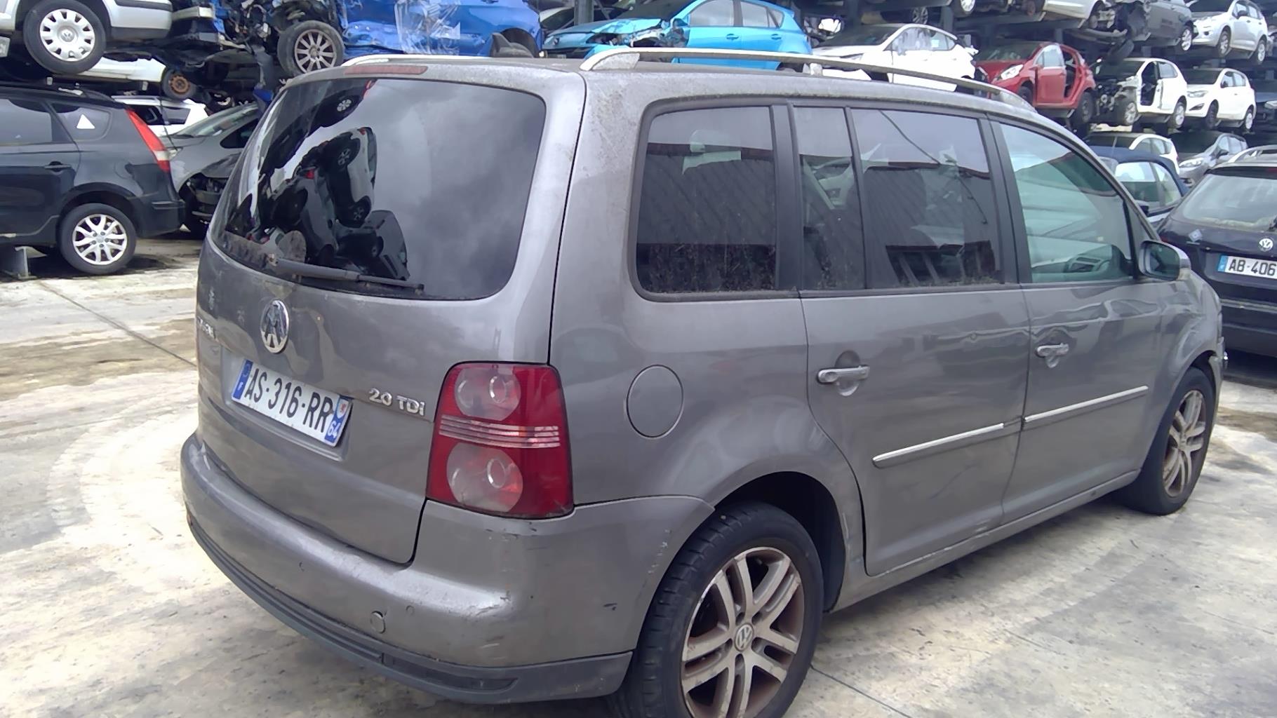 Image VOLKSWAGEN TOURAN 1