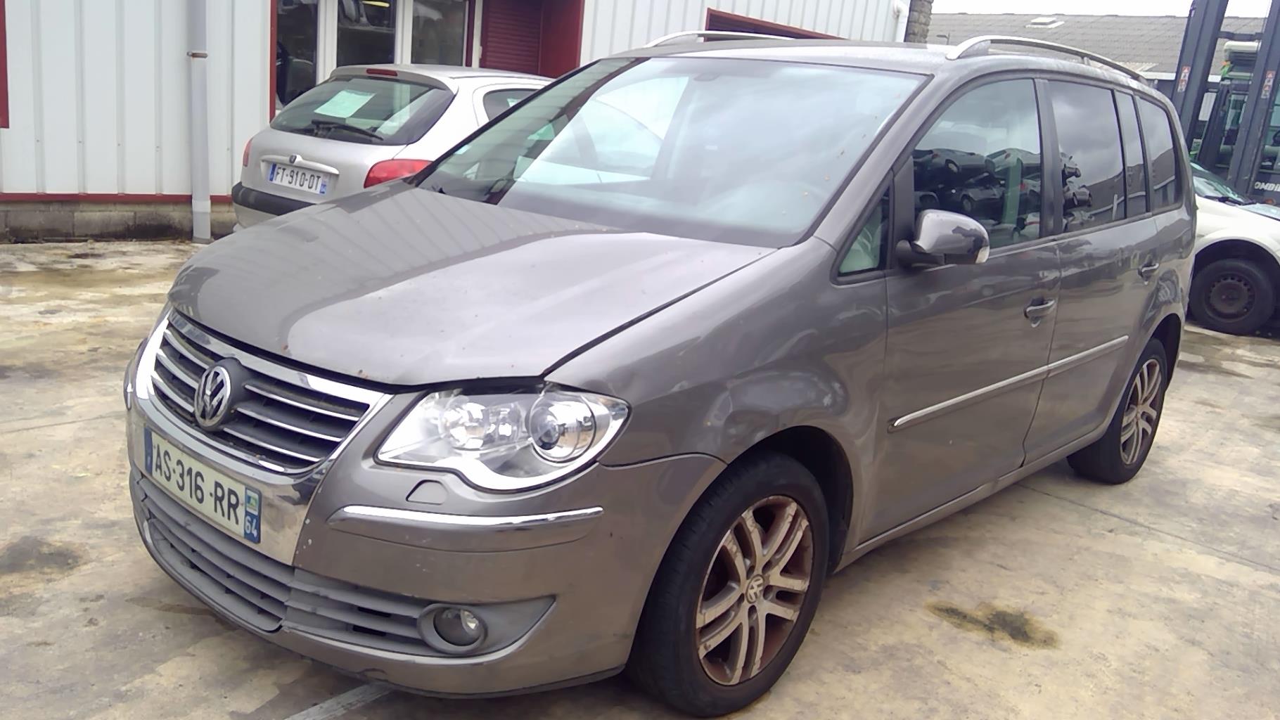 Image VOLKSWAGEN TOURAN 1