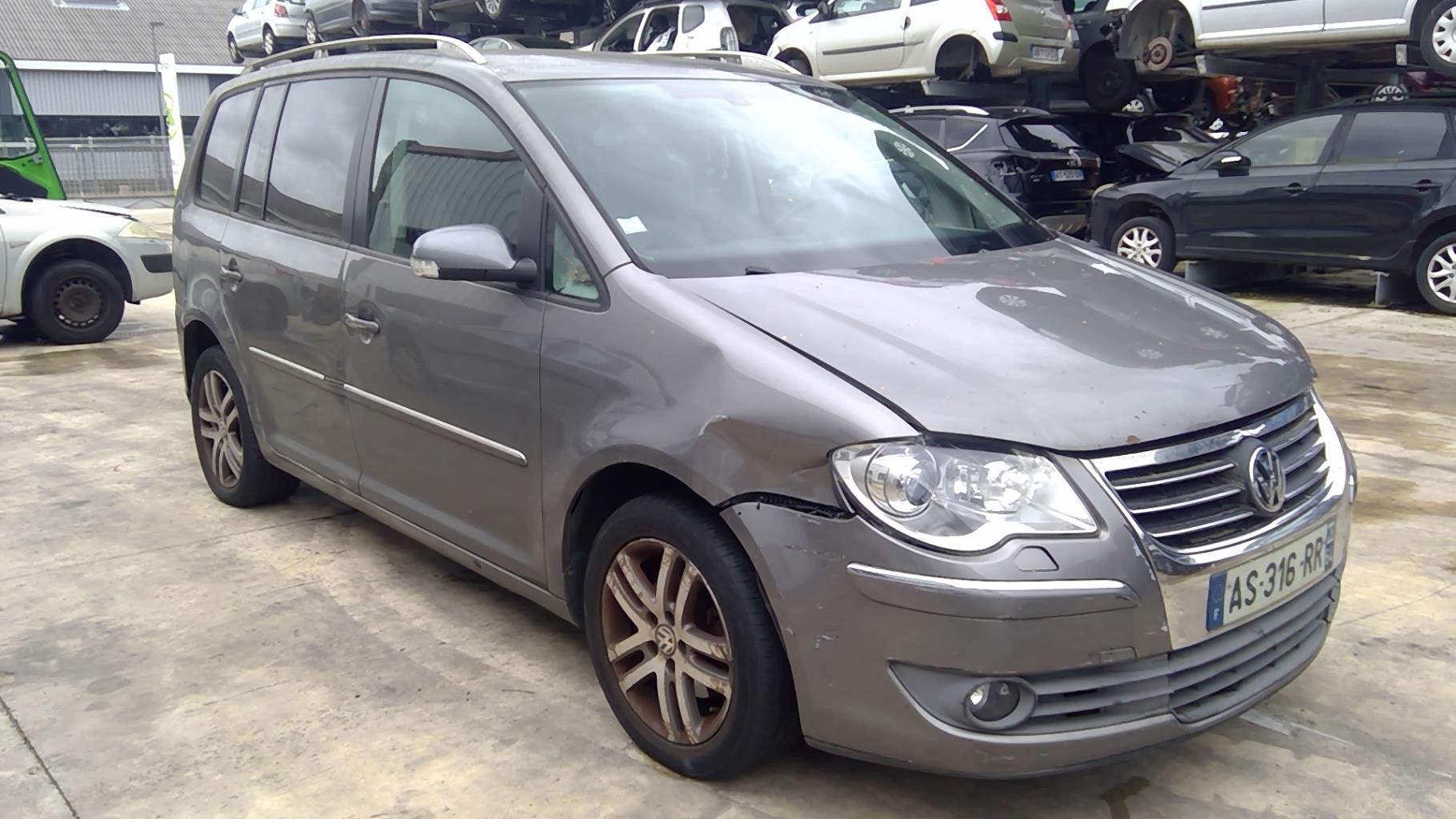 Image VOLKSWAGEN TOURAN 1