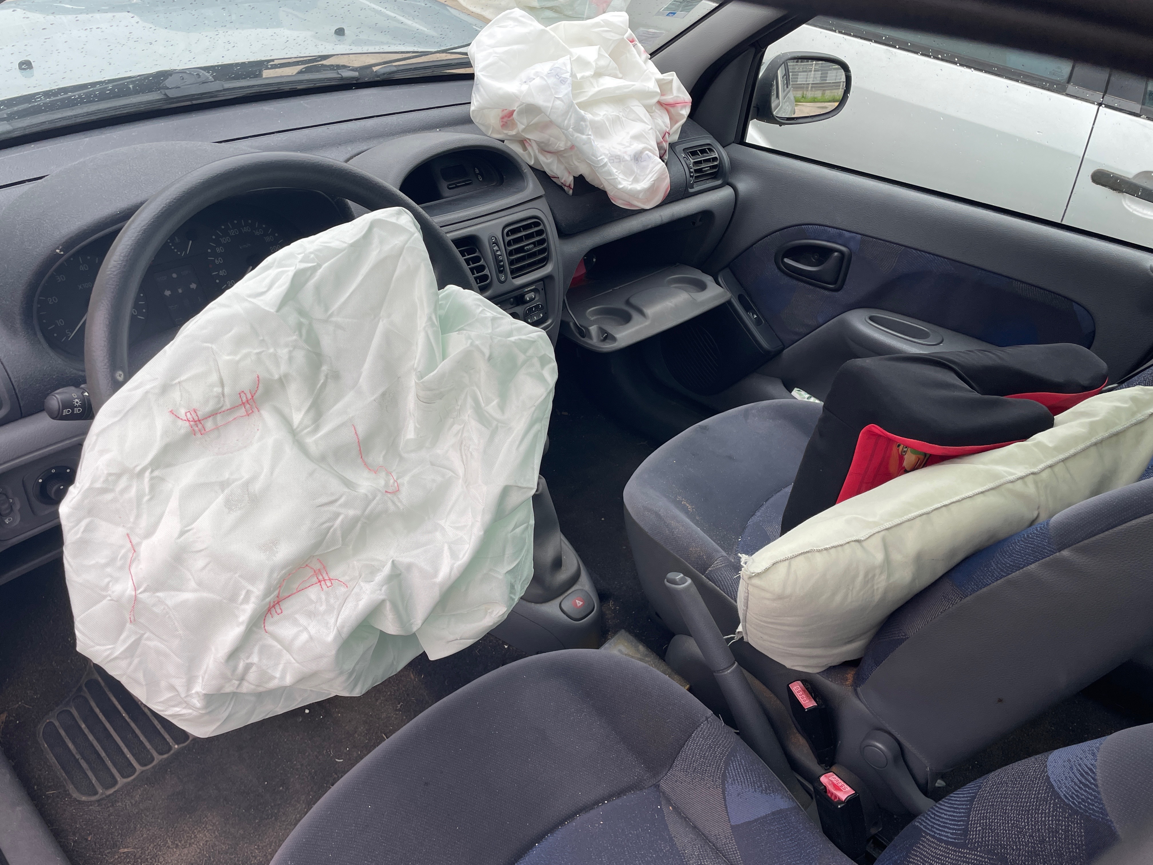 Image RENAULT CLIO 2