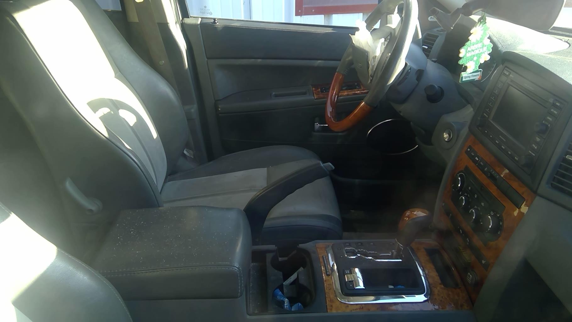 Image JEEP GRAND CHEROKEE 2