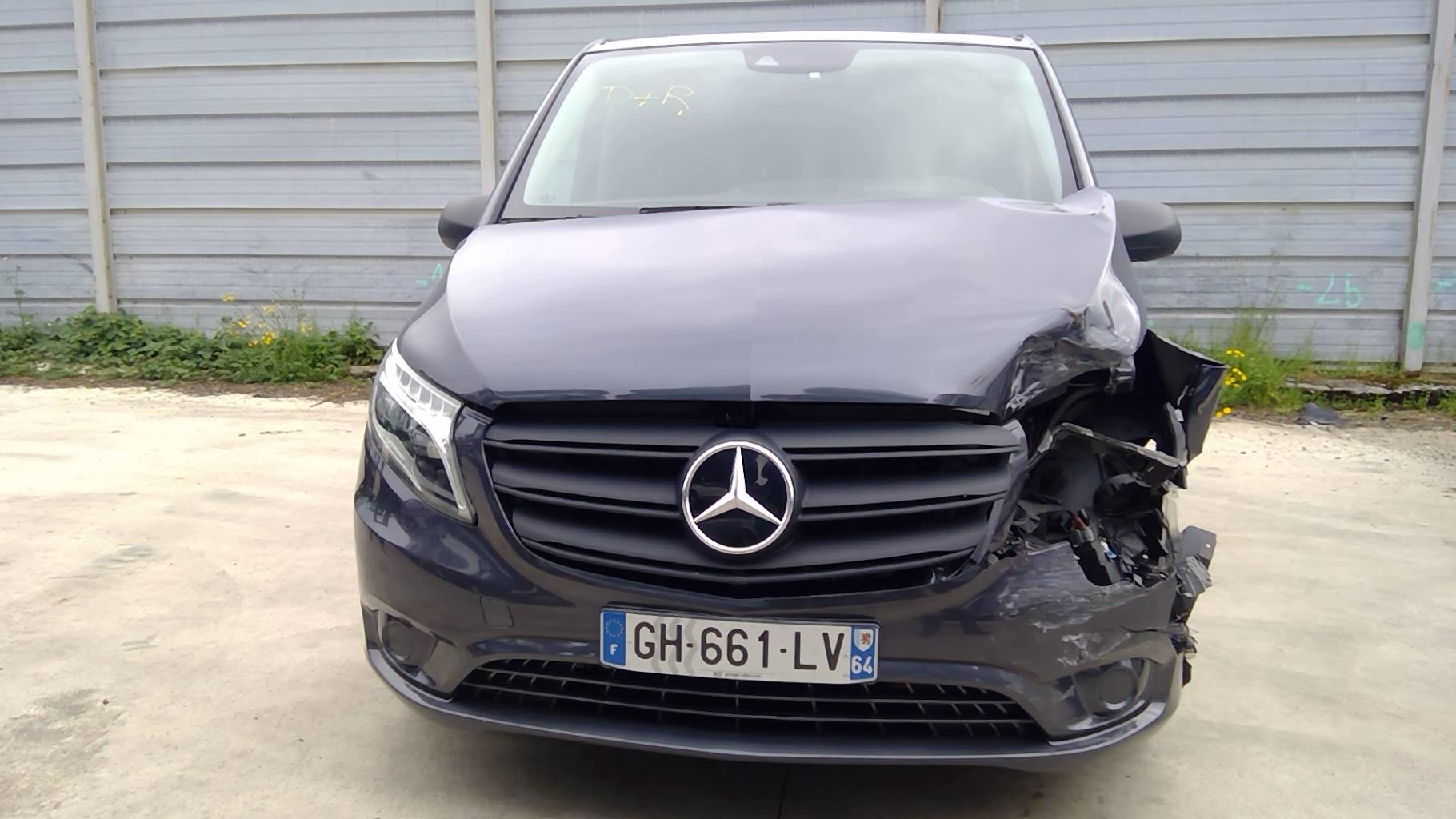 Image MERCEDES VITO 447