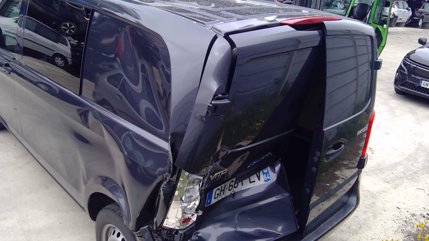 Image MERCEDES VITO 447