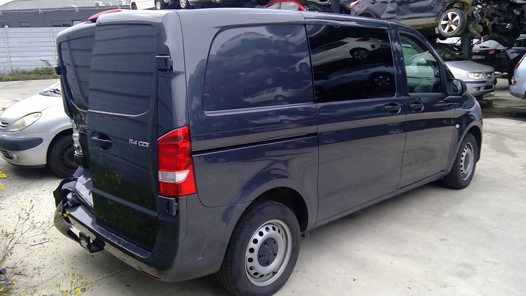 Image MERCEDES VITO 447