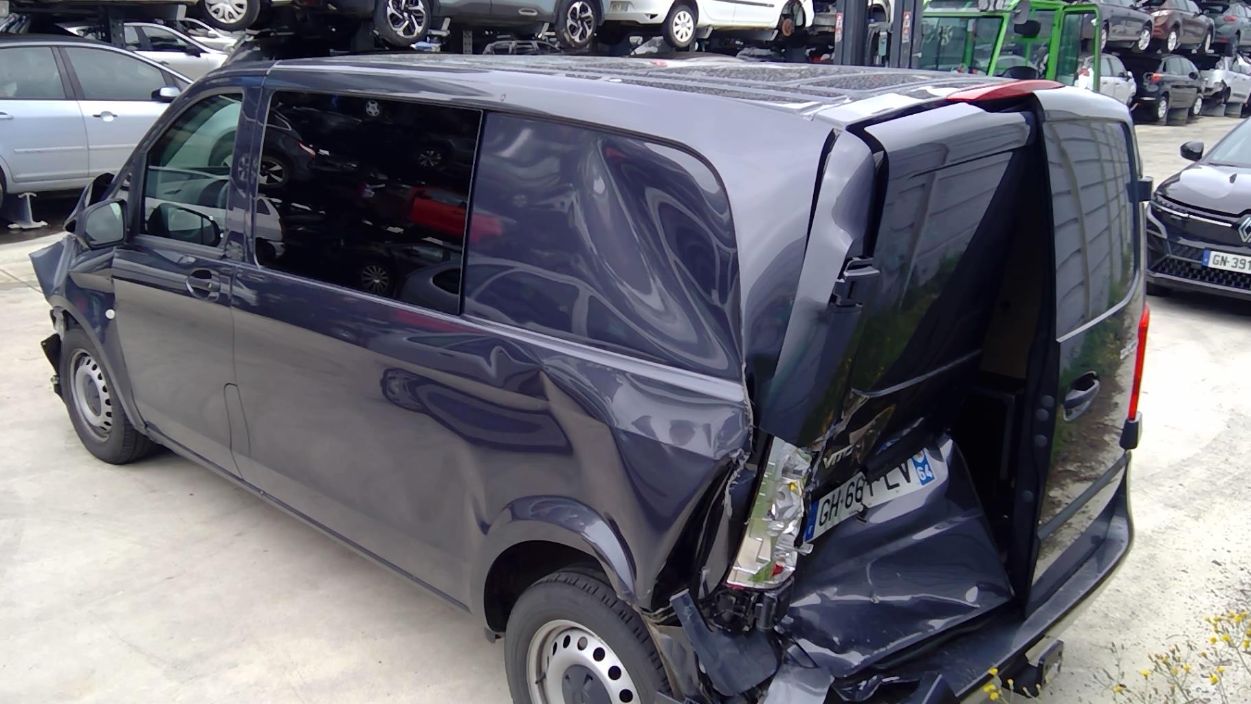 Image MERCEDES VITO 447