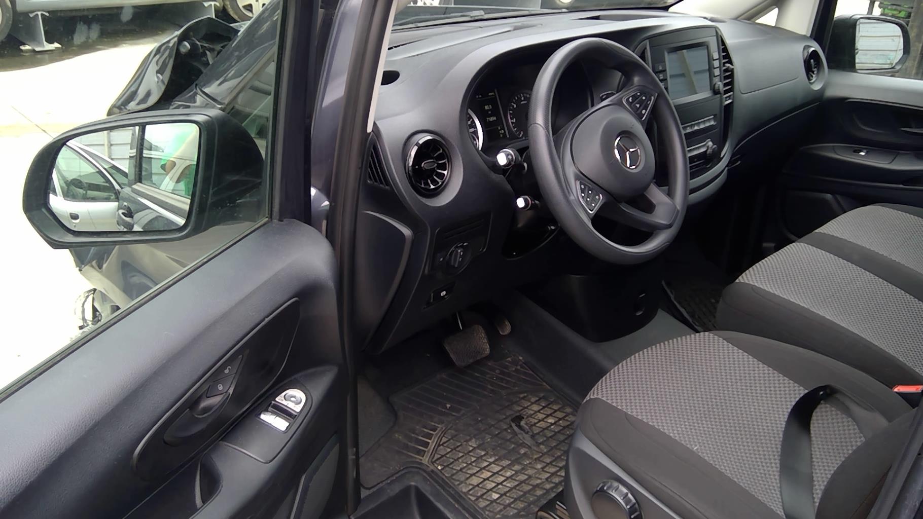 Image MERCEDES VITO 447